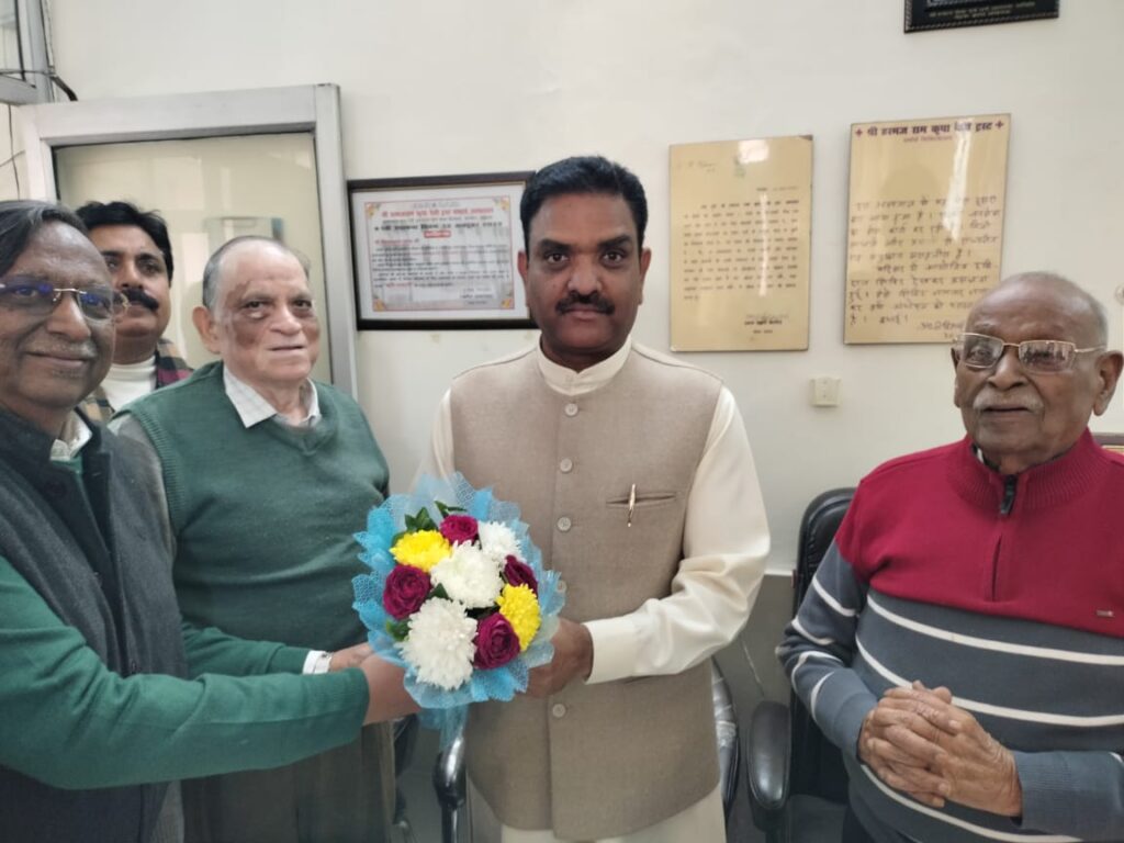 श्री हरभजराम कृपादेवी ट्रस्ट अस्पताल ने किया नि:शुल्क नेत्र परीक्षण शिविर का आयोजन