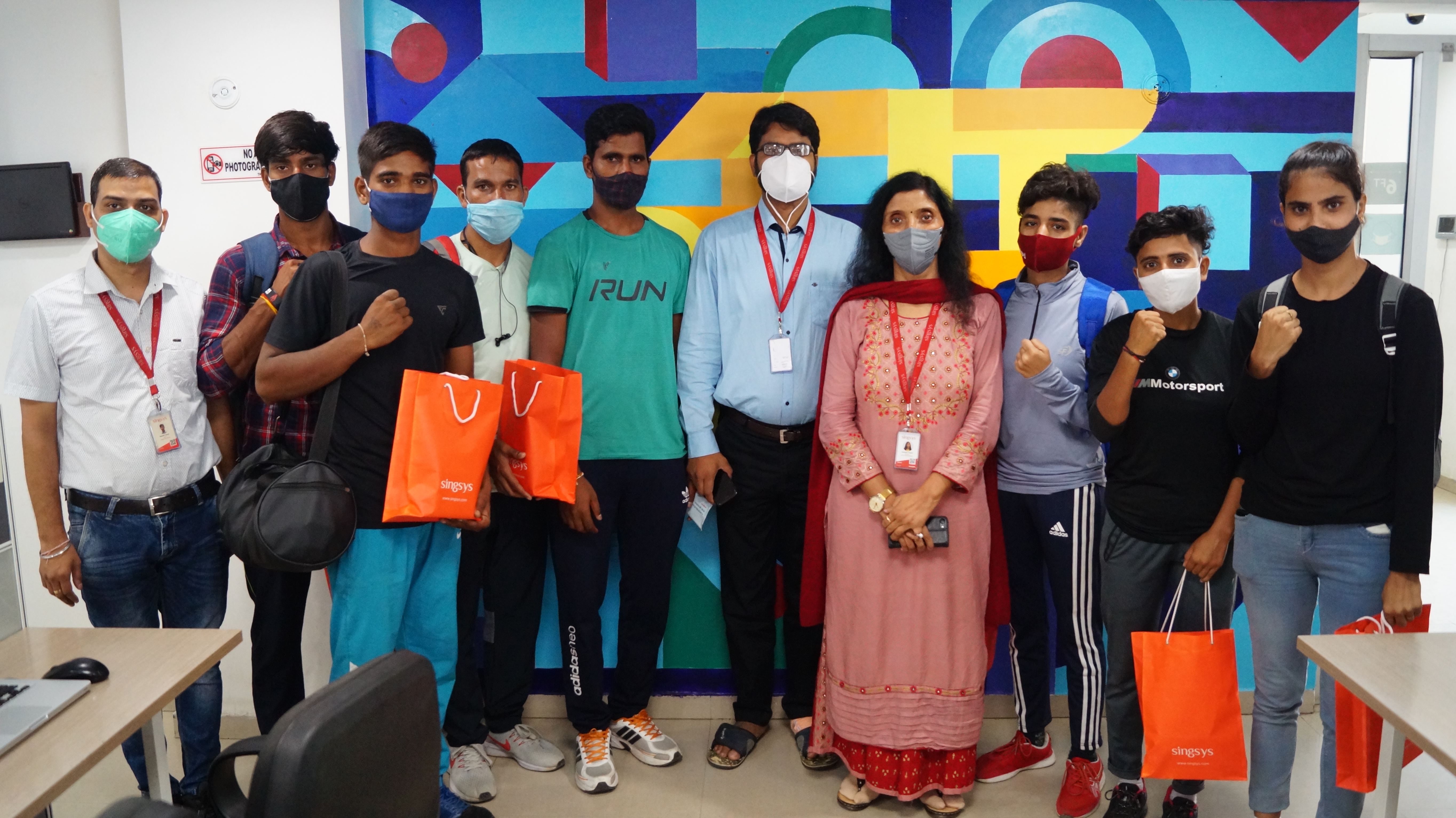 सपनों को एक कदम आगे बढ़ाने के लिए योगदान: JSB बॉक्सिंग अकादमी में योगदान करने के लिए SINGSYS द्वारा एक पहल जो गरीबी से पीड़ित बच्चों को मुफ्त में प्रशिक्षण दे रही है।