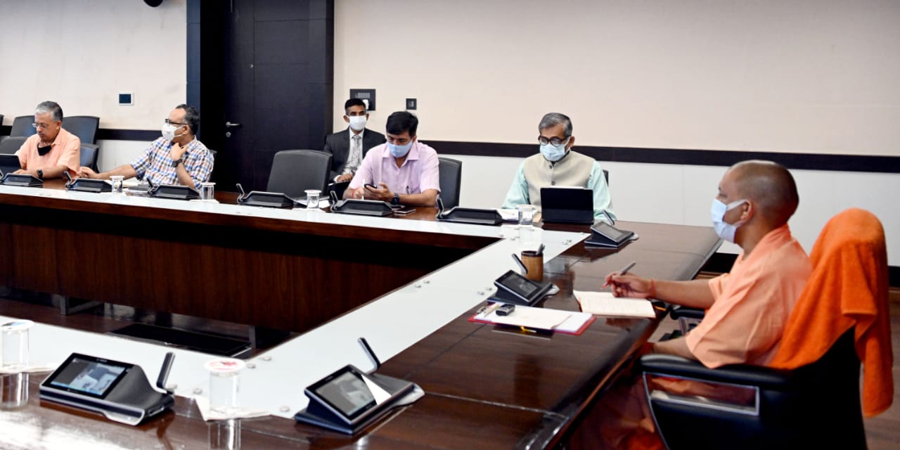 कोरोना संक्रमण से बचाव और उपचार की व्यवस्थाओं को निरन्तर सुदृढ़ बनाकर रखा जाए: मुख्यमंत्री