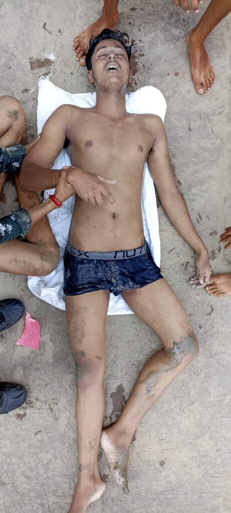 गंगा में स्नान करते वक्त बालक डूबा , मौत