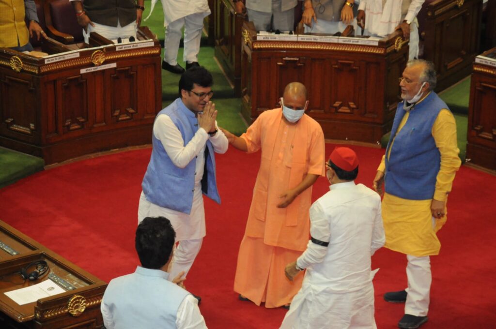 मुख्यमंत्री ने श्री नितिन अग्रवाल को विधान सभा का उपाध्यक्ष निर्वाचित होने पर बधाई दी