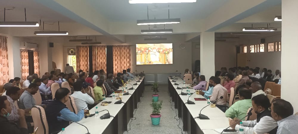 प्रधानमन्त्री मोंदी के पूर्वाचल एक्सप्रेस वे के उद्धाटन कार्यक्रम का किया गया सजीव प्रसारण