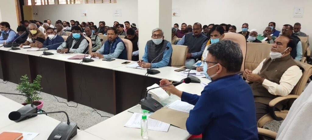 टी 0 ई 0 टी 0 की परीक्षा सकुशल सम्पन्न कराने के लिए जिला - प्रशासन तैयार:अमित सिंह बंसल