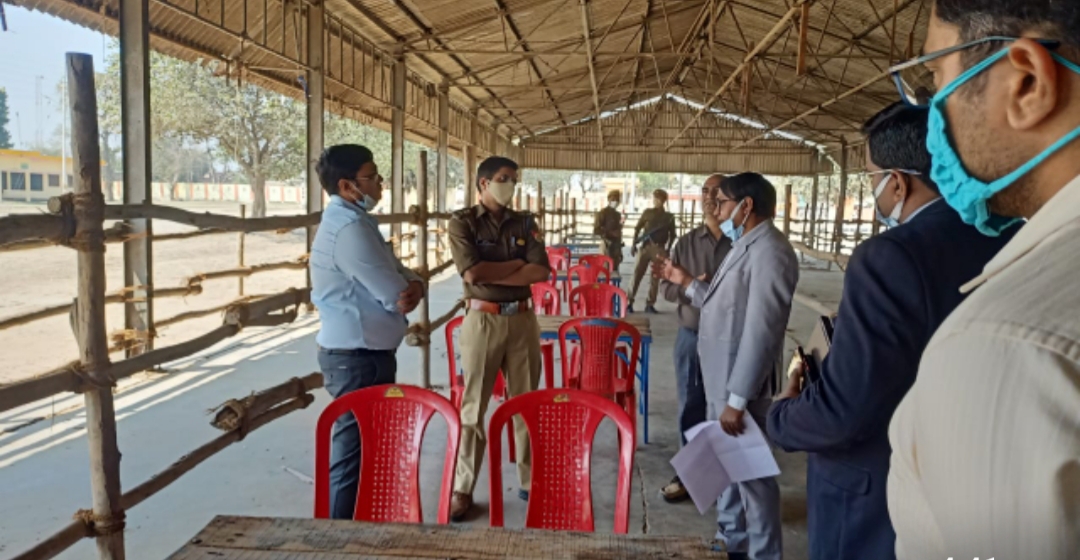 जिलाधिकारी ने पुलिस अधीक्षक के साथ मतगणना स्थल एवं स्ट्रांग रूम का किया निरीक्षण  