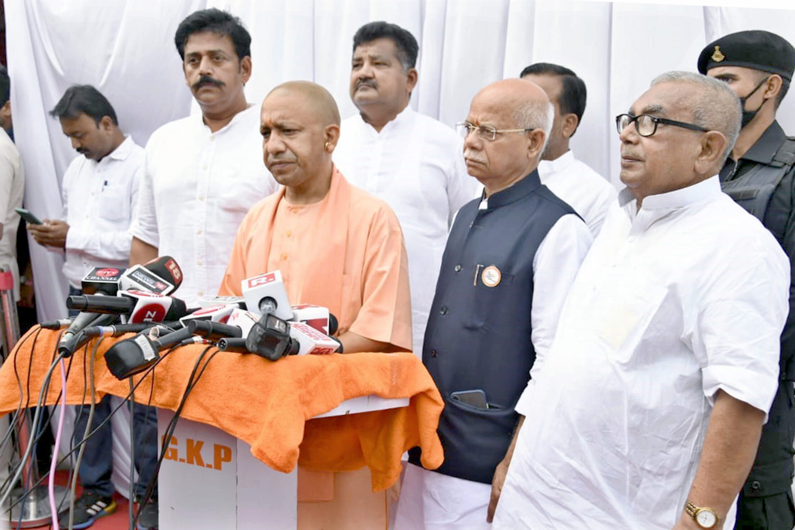 मुख्यमंत्री ने विधान परिषद के चुनाव के अवसर पर मीडिया प्रतिनिधियों को सम्बोधित किया