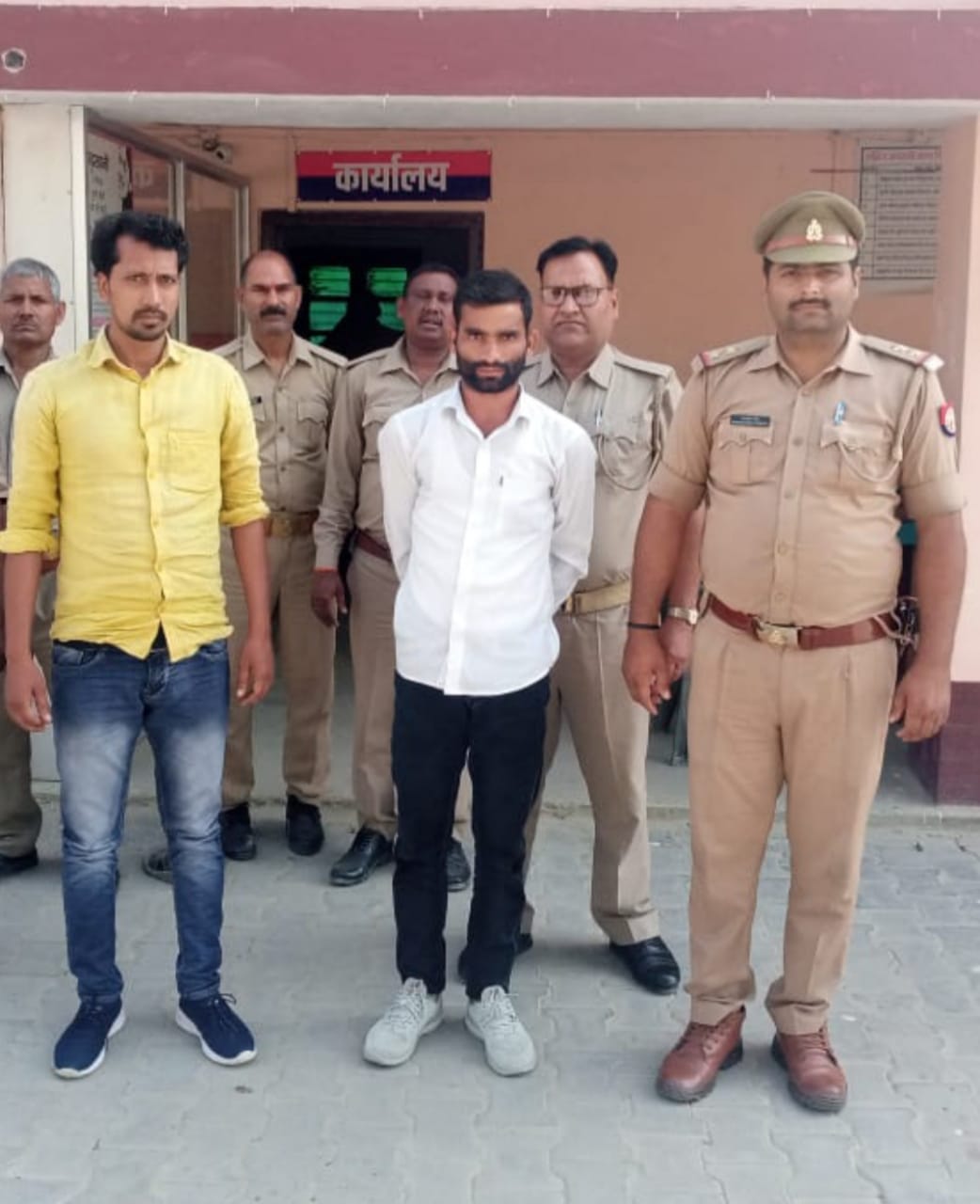 हाईस्कूल की बोर्ड परीक्षा में दूसरे की जगह परीक्षा दे रहे दो लोग गिरफ्तार  