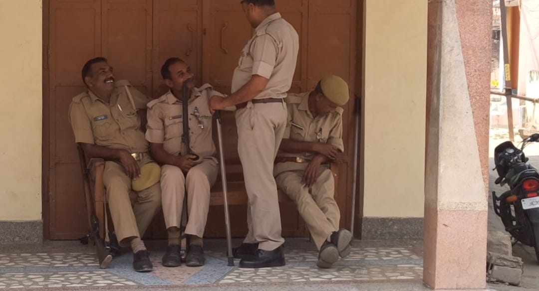 फतेहपुर मंडाव ब्लॉक पर एमएलसी चुनाव सकुशल हुआ संपन्न,शत - प्रतिशत हुआ मतदान