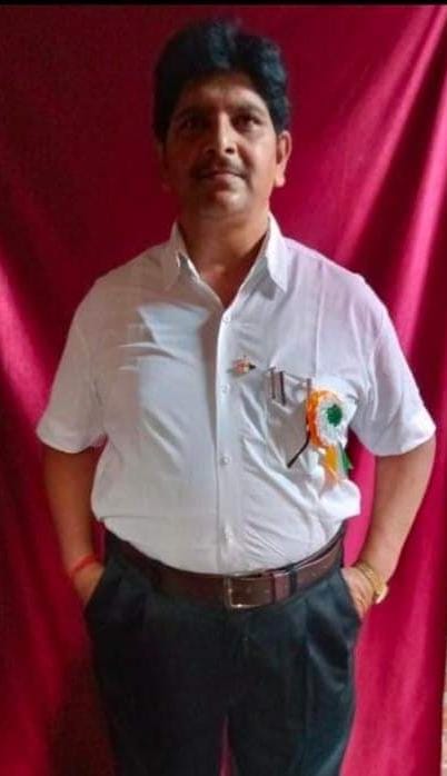 बिछड़ा कुछ इस अदा से कि रुत ही बदल गई , इक शख़्स सारे शहर को वीरान कर गया