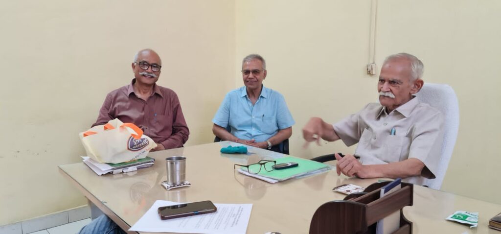 नि:स्वार्थ सेवा भाव से महा मानवों की बैठक