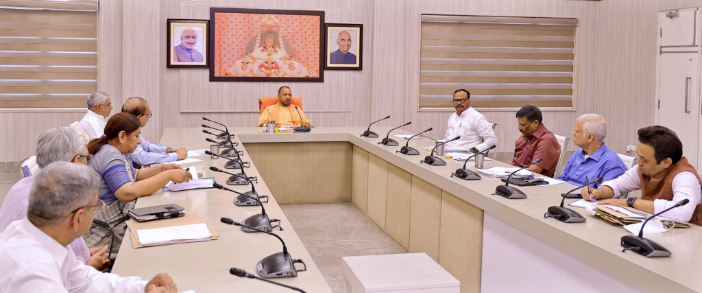 मुख्यमंत्री ने चिकित्सा शिक्षा विभाग के कार्याें का किया समीक्षा