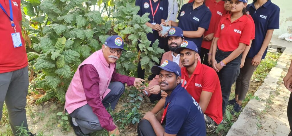 जनकल्याण समिति व वारियर्स डिफेंस एकेडमी के संयुक्त तत्वावधान मे वृक्षारोपण का कार्यक्रम हुआ सम्पन्न