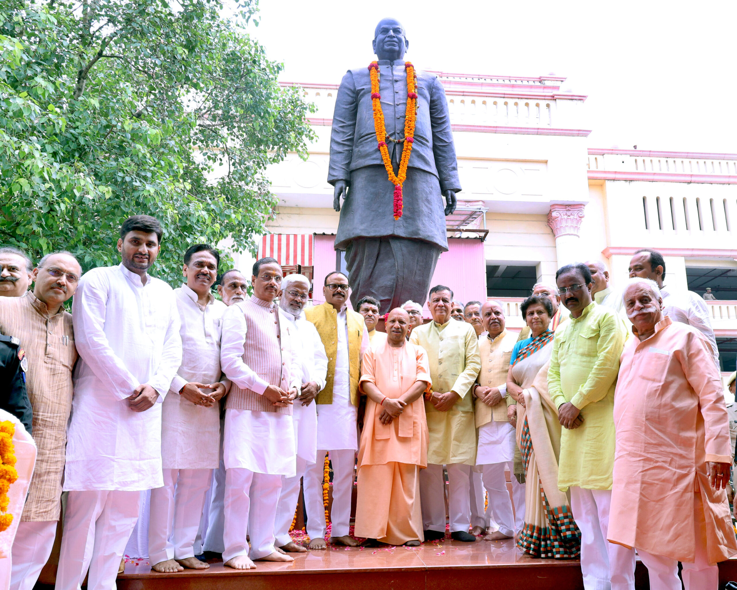 श्री लालजी टण्डन लखनऊ की एक पहचान थे: मुख्यमंत्री