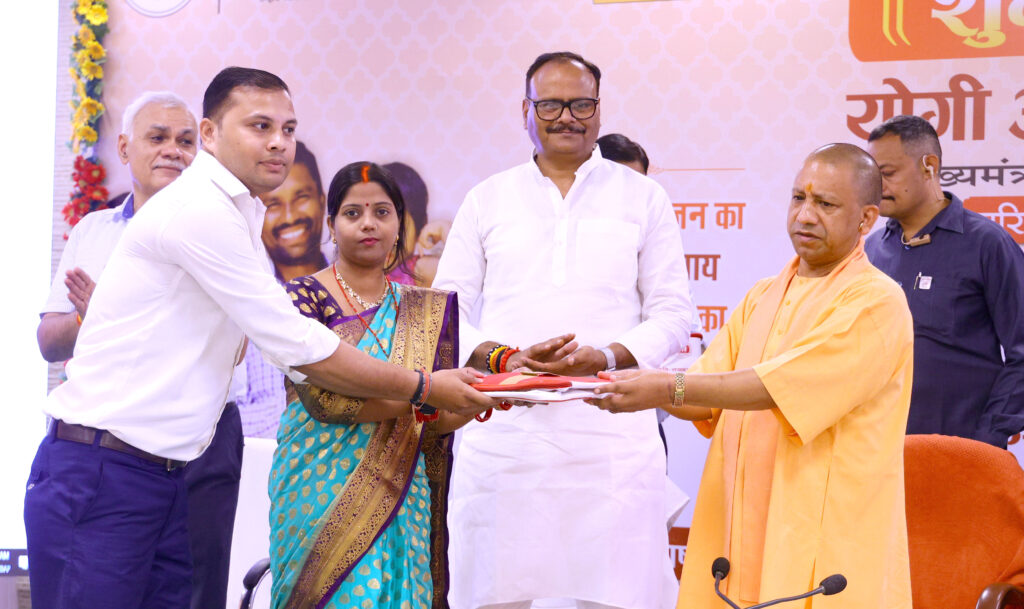 विश्व जनसंख्या दिवस पर मुख्यमंत्री ने जागरूकता रैली को झण्डी दिखाकर रवाना किया