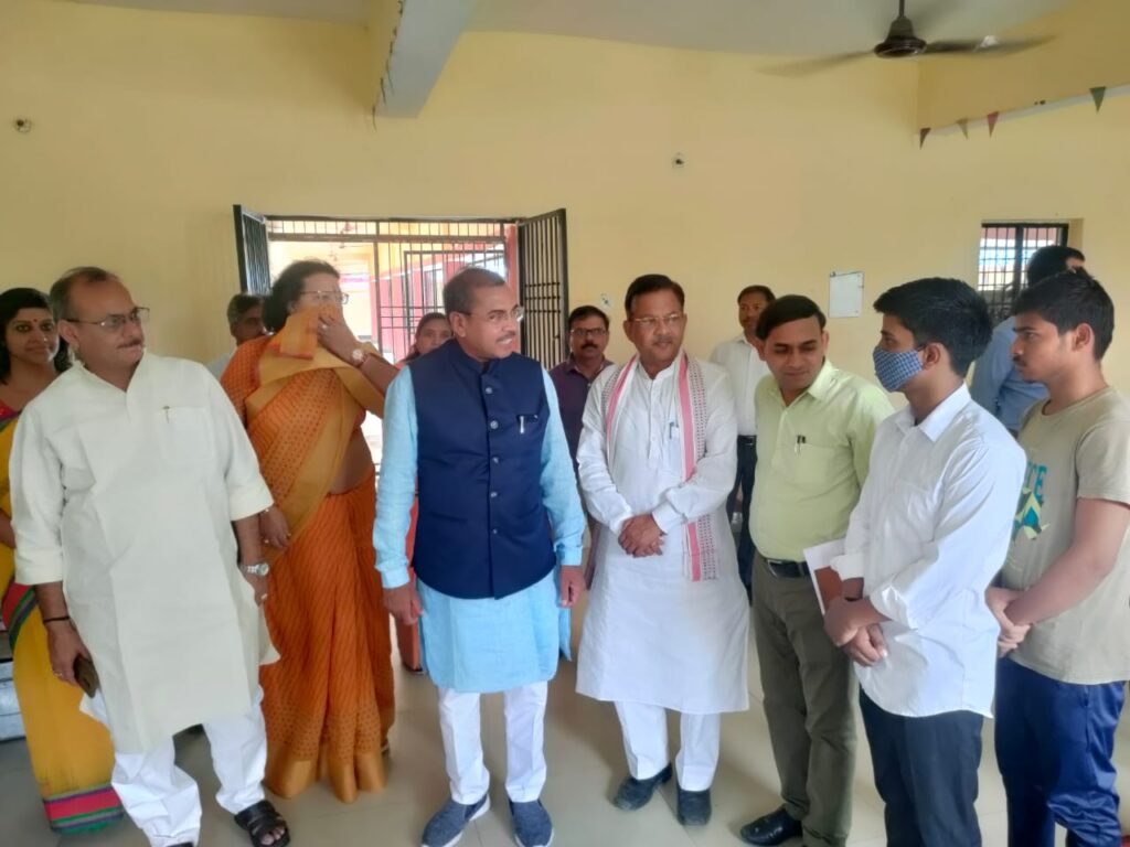संप्रेक्षण गृह (किशोर) व वन स्टाप सेन्टर जिला महिला चिकित्सालय का मंत्री जी नें किया निरीक्षण