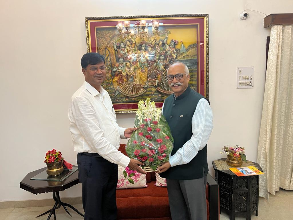 शिक्षा उन्नयन व संस्कृत भाषा पर विशेष ध्यान केंद्रित करने की अवश्यकता :जेपी सिंह