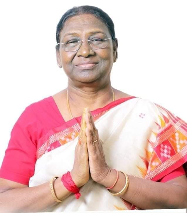 द्रौपदी मुर्मू राष्ट्रपति चुनाव में जीतीं, पीएम मोदी ने घर जाकर दी बधाई