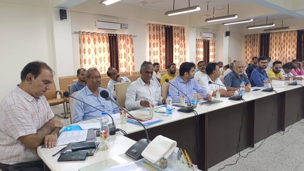 उद्योग बंधु एवं व्यापार बंधुओं तथा कानून व्यवस्था और जिला सलाहकार समिति की बैठक हुई संपन्न