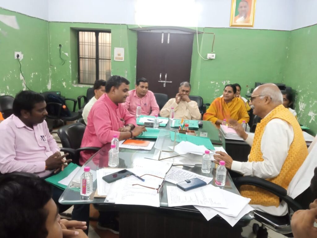 परीक्षा को लेकर विचारणीय पाठ्यक्रम पर उत्तर प्रदेश संस्कृत माध्यमिक शिक्षा परिषद की सहमति बनी - जे पी सिंह