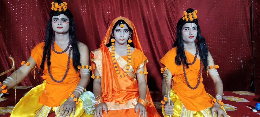 तिनहरी में हुआ सीताहरण रामलीला का सुन्दर मंचन