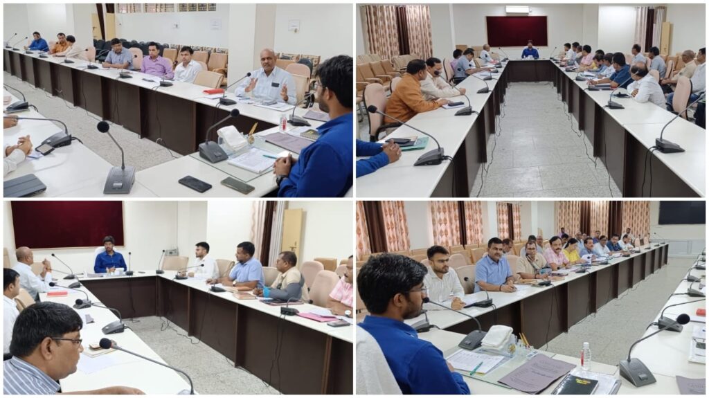 मुख्य विकास आधिकारी प्रशान्त नागर की अध्यक्षता में मनरेगा कार्यों, गौ संरक्षण केंद्रों, पंचायती राज विभाग के कार्यों एवं कायाकल्प योजना की समीक्षा बैठक संपन्न