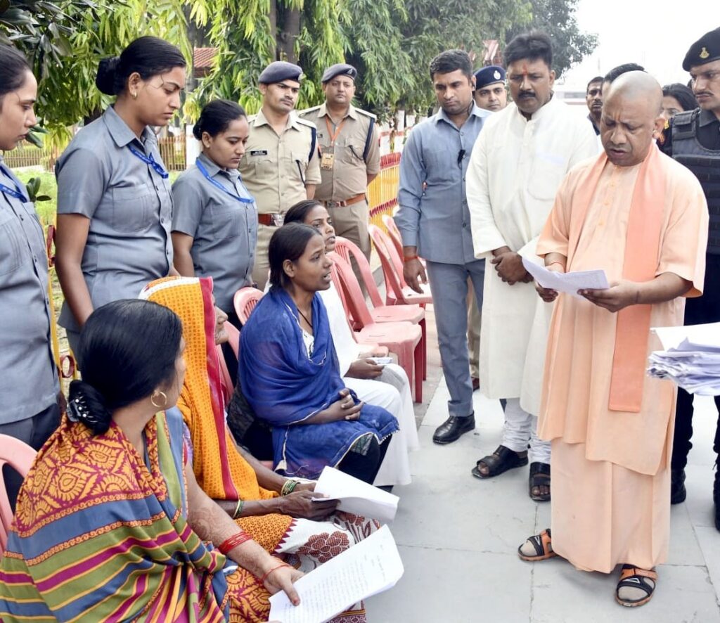 धन के अभाव में नहीं रुकेगा किसी का इलाज : मुख्यमंत्री