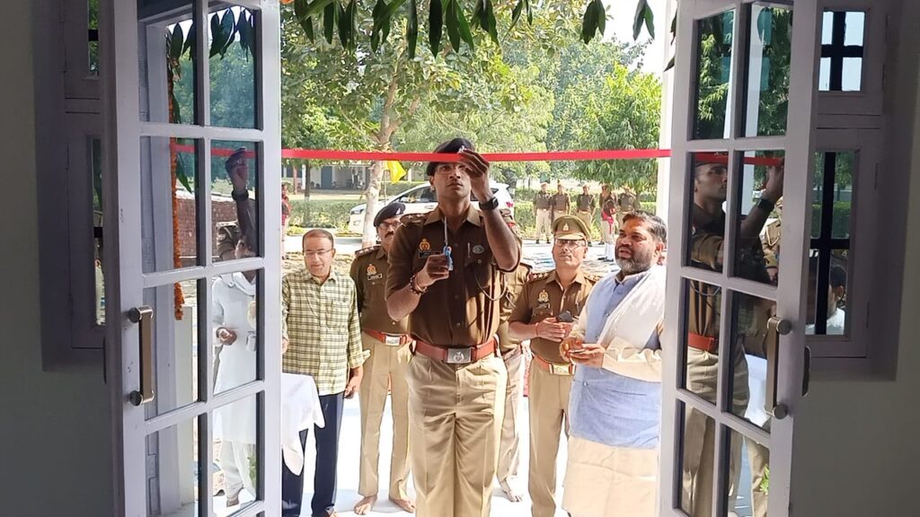 पुलिस अधीक्षक ने जिला पुलिस लाइन में सब्सिडियरी कैंटीन का किया शुभारंभ