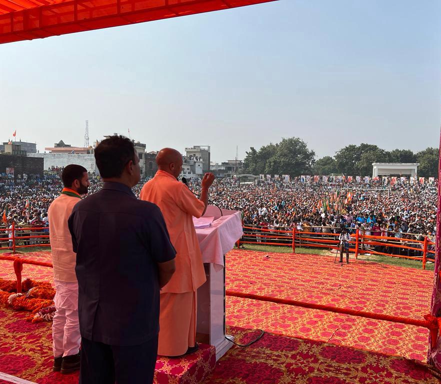 ऐसा न हो कि यूपी में अभियान चले और माफिया यहां दुम दबाकर छिप जाएंः सीएम