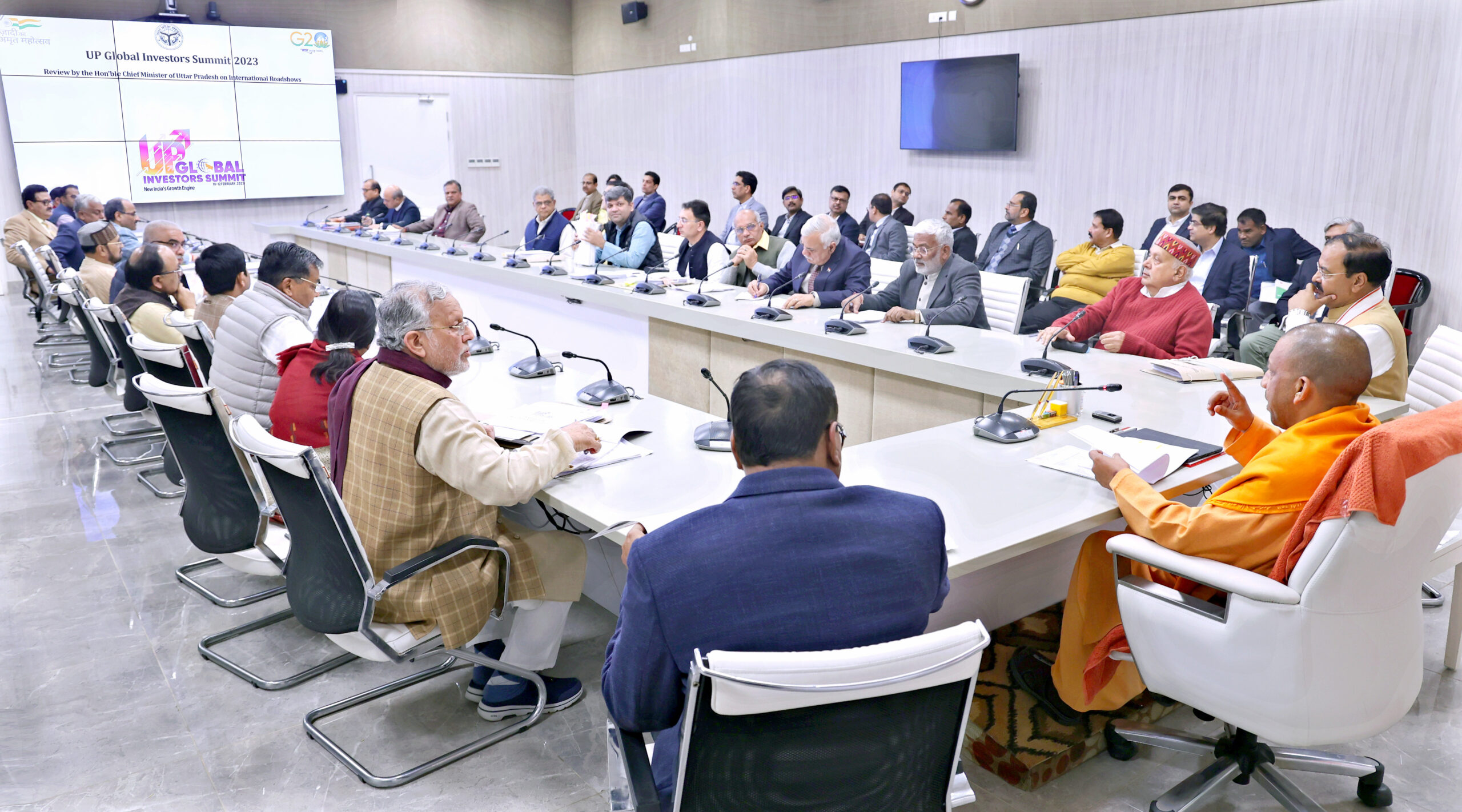 मुख्यमंत्री ने की उच्चस्तरीय टीम-09 के साथ समीक्षा, दिए जरूरी दिशा-निर्देश