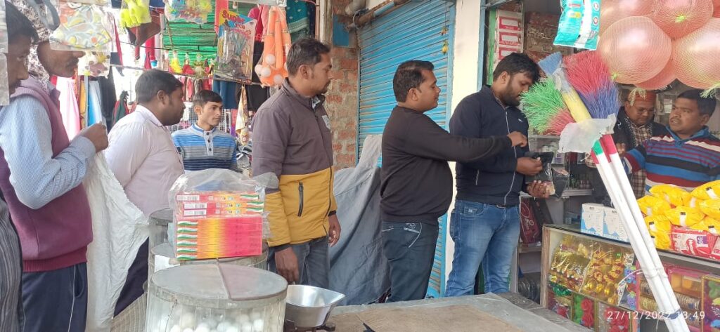 सिंगल यूज़ प्लास्टिक के खिलाफ चला अभियान, कई लोगों से वसूला जुर्माना