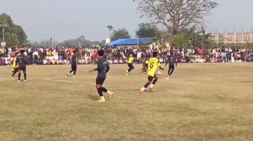 फाइनल फुटबॉल प्रतियोगिता में सीवान की टीम ने गोंडा को 5-1 से दी पटखनी