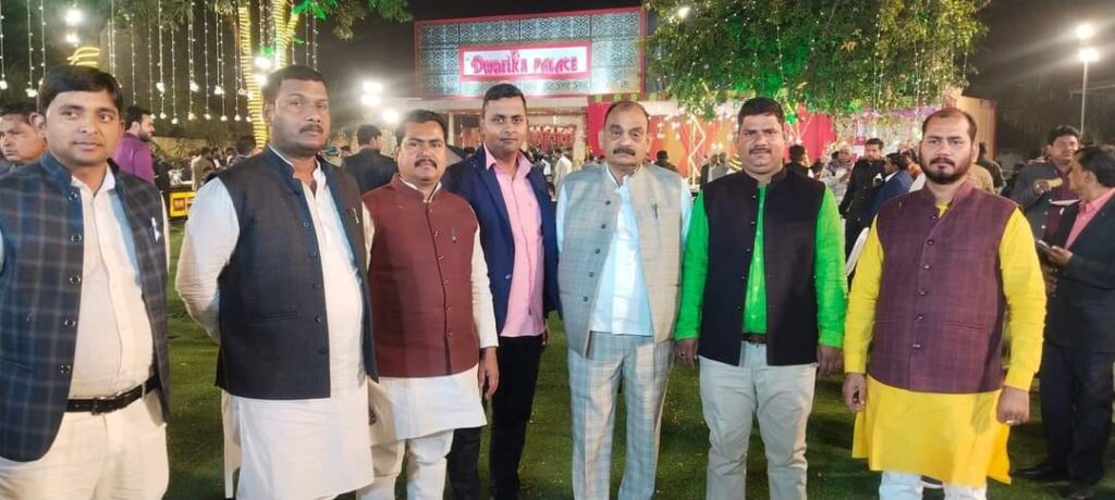 गुड्डू अंसारी ने अपने आत्मीय जनों को अभिवादन करते हुए मनाया जन्म दिन