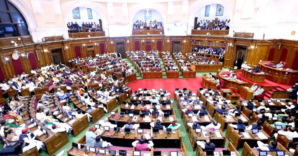 सभी थानों में महिला हेल्प डेस्क और महिला बीट की गठितः सीएम योगी&nbsp;