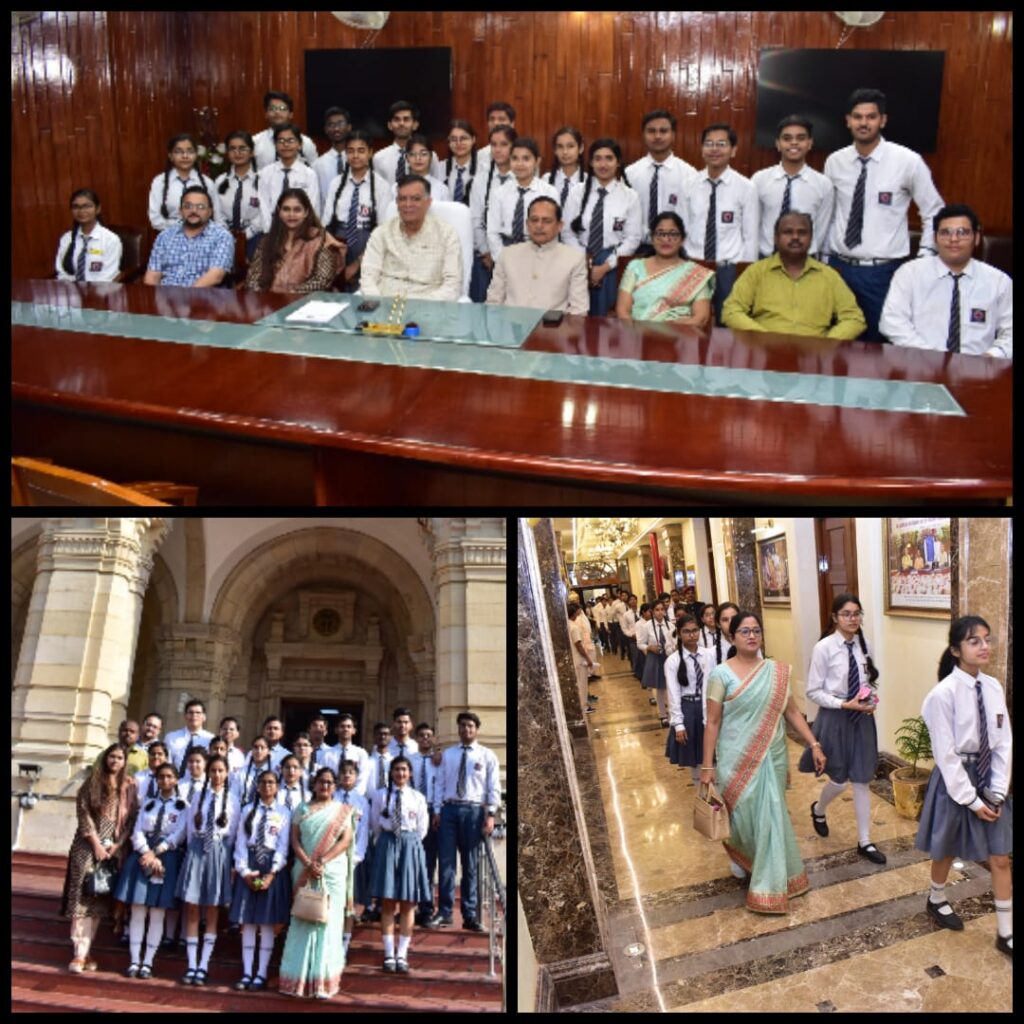 कानपुर के छात्र-छात्राओं का एक 21 सदस्यीय दल ने आज पूरे विधानसभा परिसर का भ्रमण कर सदन की कार्यवाही देखी