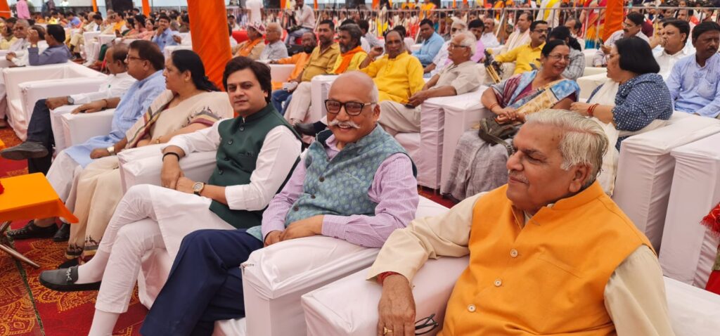 मुख्यमंत्री योगी ने लालजी टंडन की प्रतिमा का किया अनावरण, बोले- उनकी यात्रा शून्य से शिखर की है