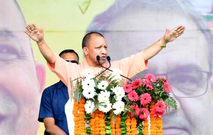 मच्छर-माफिया नहीं अब सेफ व स्मार्ट सिटी है गोरखपुर की पहचान: सीएम योगी