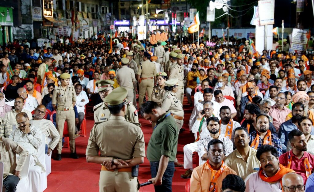 मुरादाबाद में गरजे सीएम :तुष्टीकरण नहीं विकास पर फोकस कर बेहतर बनाया लोगों का जीवन स्तर