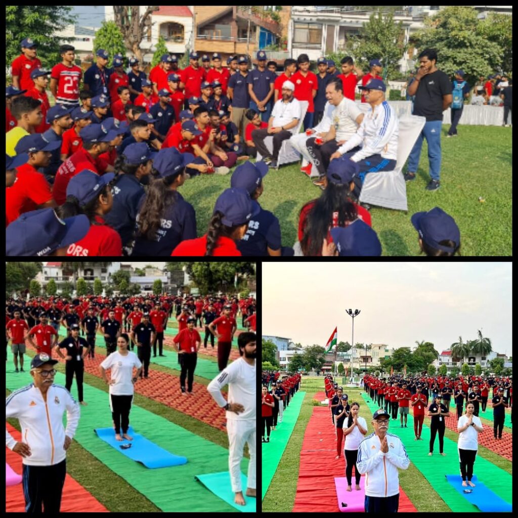 "विश्व योग दिवस 2023: संस्कृत भारतीन्यास अवधप्रान्त द्वारा आयोजित विशाल योग शिविर"