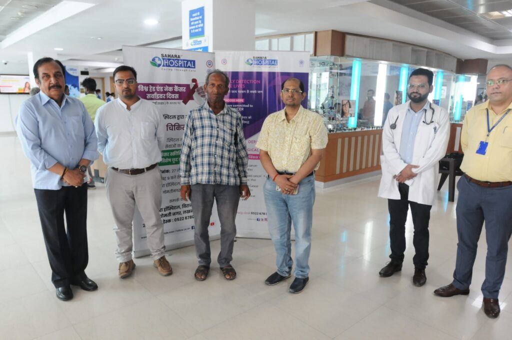 सहारा हॉस्पिटल में कैंसर स्क्रीनिंग कैम्प में बड़ी संख्या में पहुंचे मरीज और लिया लाभ