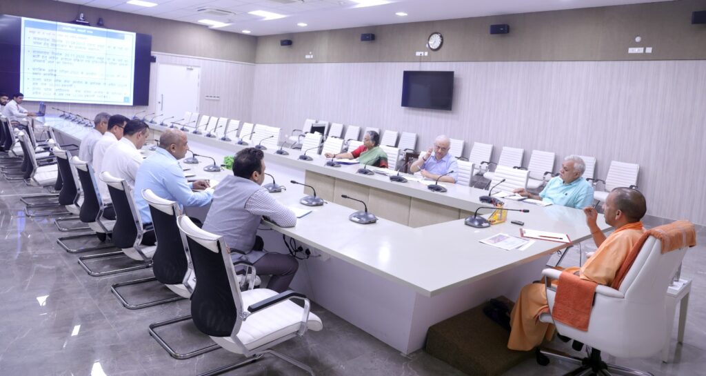 बुंदेलखंड एक्सप्रेस-वे को 'सोलर एक्सप्रेस-वे' बनाएगी योगी सरकार