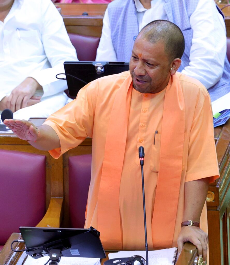 सीएम का विपक्ष पर हमला कहा-आपके लिए गरीब वोट बैंक हो सकता है, हमारे लिए वो परिवार का हिस्सा