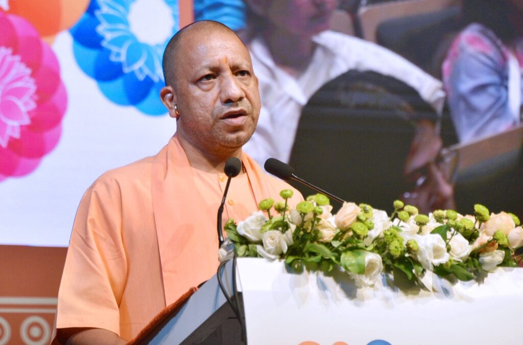 यूपी को देश का ग्रोथ इंजन बनाने के लिए 9 स्ट्रैटेजी पर काम कर रही योगी सरकार 