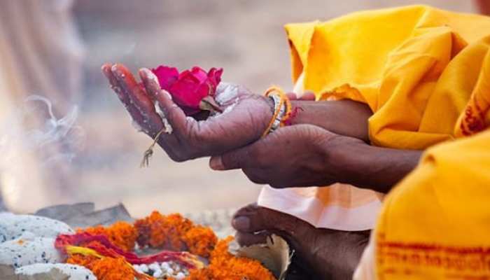 कहीं श्राद्ध पक्ष में भी आप अपने पितरों के आशीर्वाद से वंचित तो नहीं हो रहे- डा. विजय कुमार मिश्र