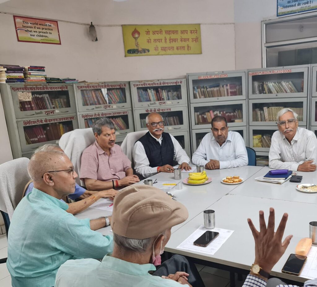 समर्पण वृद्ध आश्रम मे संवासियों हेतू चिकित्सीय व अन्य सुविधाओं के सम्बंध मे महत्वपूर्ण निर्णय लिए गए - जे पी सिंह