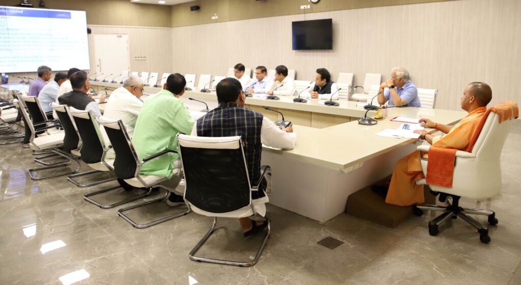 हर अस्पताल के लिए नियुक्त करें नोडल अधिकारी, हर शाम होगा निरीक्षण: मुख्यमंत्री