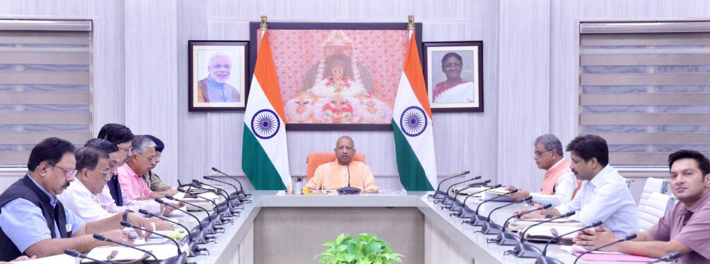 दशहरे पर सभी जनपदों में 24 घंटे बिजली देकर योगी सरकार ने निभाया वादा