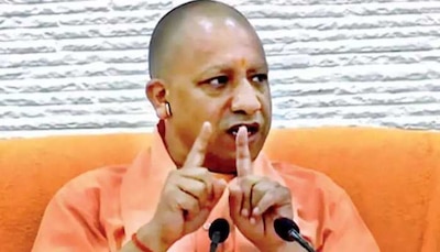 चकबंदी : सीएम योगी का चला चाबुक, एक दर्जन लापरवाहों पर गिरी गाज