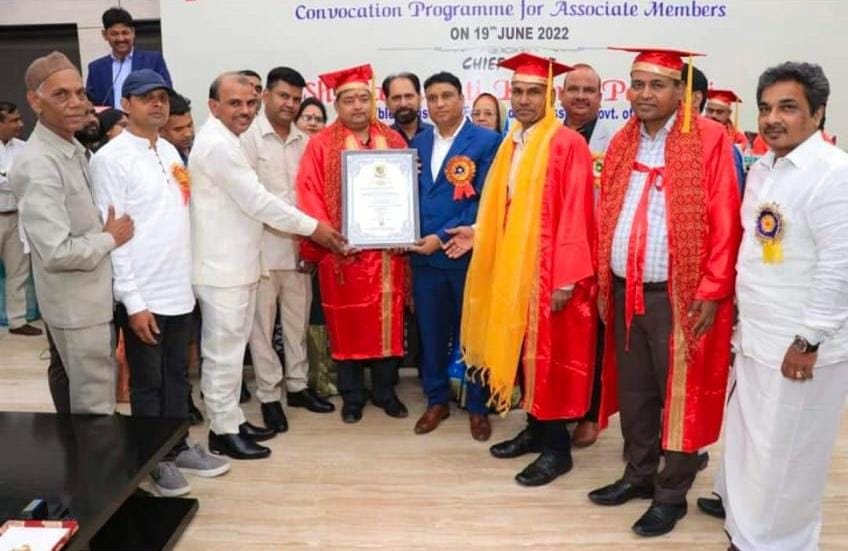 CM का प्रोटोकॉल अधिकारी बनकर सरकारी टेंडर के नाम पर लगाया लाखों का चूना