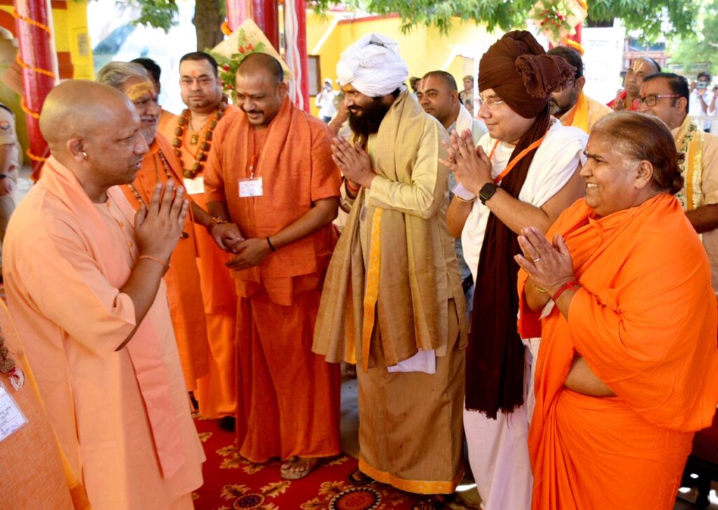 अयोध्या की तर्ज पर संवारेंगे नैमिष तीर्थ, धन की कोई कमी नहीं : मुख्यमंत्री 