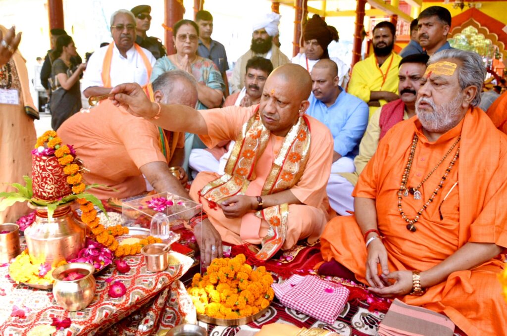 सीतापुर को मुख्यमंत्री ने दी 550 करोड़ की योजनाओं की सौगात