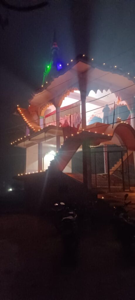 भगवान श्रीराम जी की प्राण प्रतिष्ठा कार्यक्रम के दौरान जनपद के समस्त मंदिरों में भजन/कीर्तन के साथ ही प्राण प्रतिष्ठा कार्यक्रम का हुआ सजीव प्रसारण